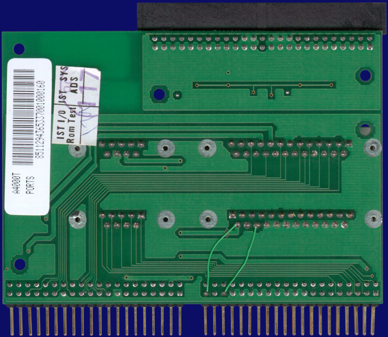 Commodore Amiga 4000T - Anschluss-Modul / SCSI-Terminator, Rückseite
