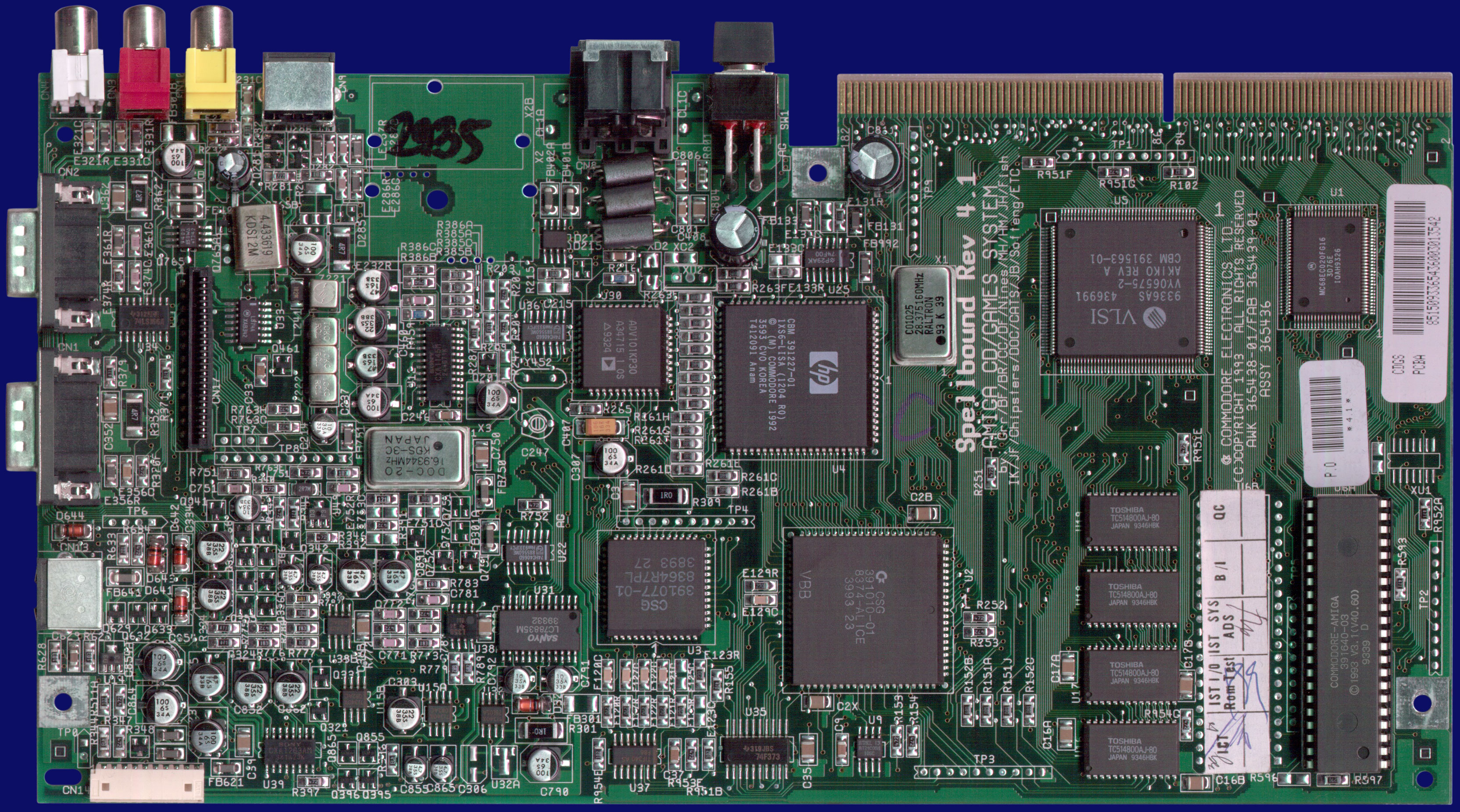Commodore CD32 - Rev 4.1 motherboard, front side