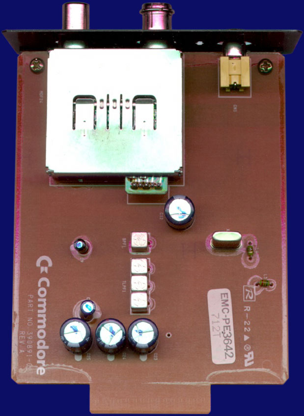 Commodore CDTV - RF-Video-Modul, Vorderseite
