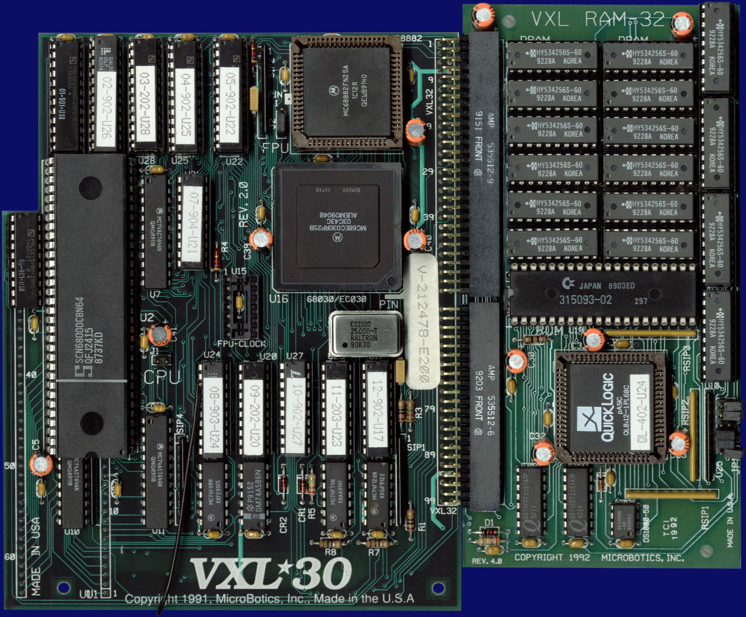 Microbotics VXL*30 - mit RAM-32, Vorderseite