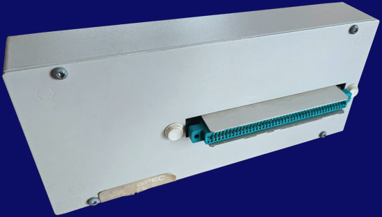 Comspec Communications AX-1000 & AX-2000 - linke Seite