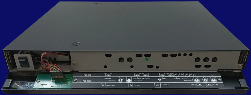 I.Den Videotronics  IVT-7 - front panel opened, front side