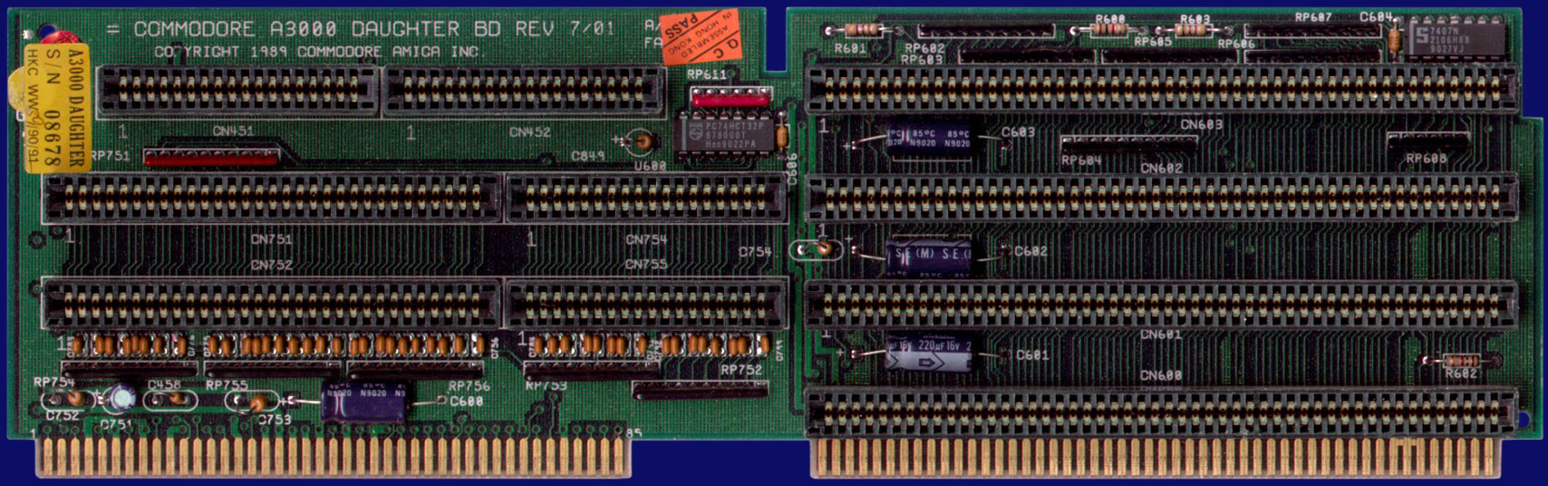 Commodore Amiga 3000 - Rev 9.3 motherboard, rev 7.1 daughter board, front side