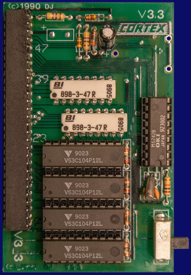Cortex Design Technologies 512K - Rev. 3.3, mit Uhr, Vorderseite