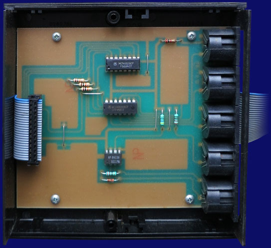 Blue Ribbon Soundworks Triple Play Plus - Case opened, top side